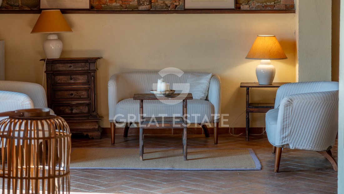 Estate in Deruta, Umbria, Italy 5 - 12481883