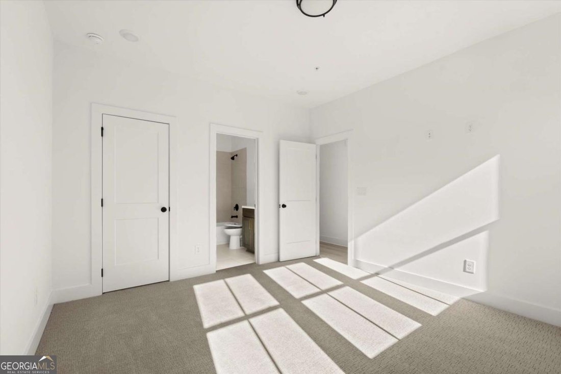 Townhouse in Alpharetta, Georgia, United States 5 - 18503232