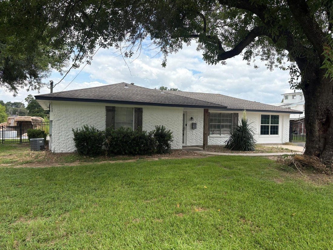House in Houston, Texas, United States 3 - 17207274
