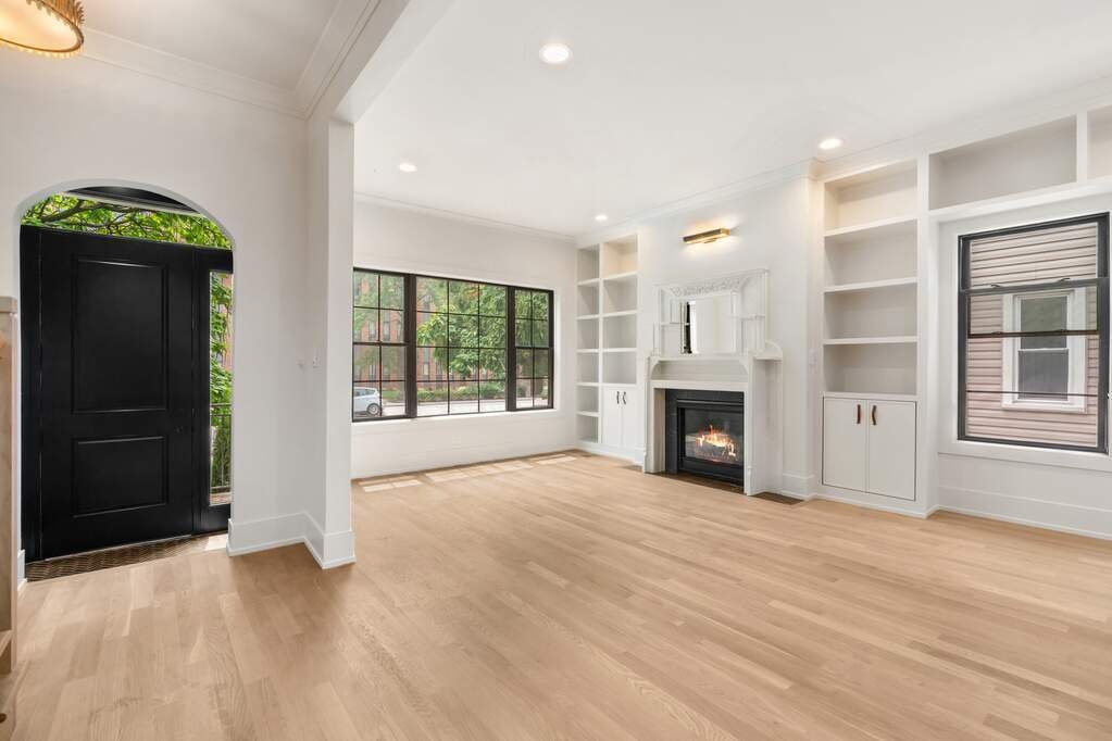 House in Chicago, Illinois, United States 2 - 18504946