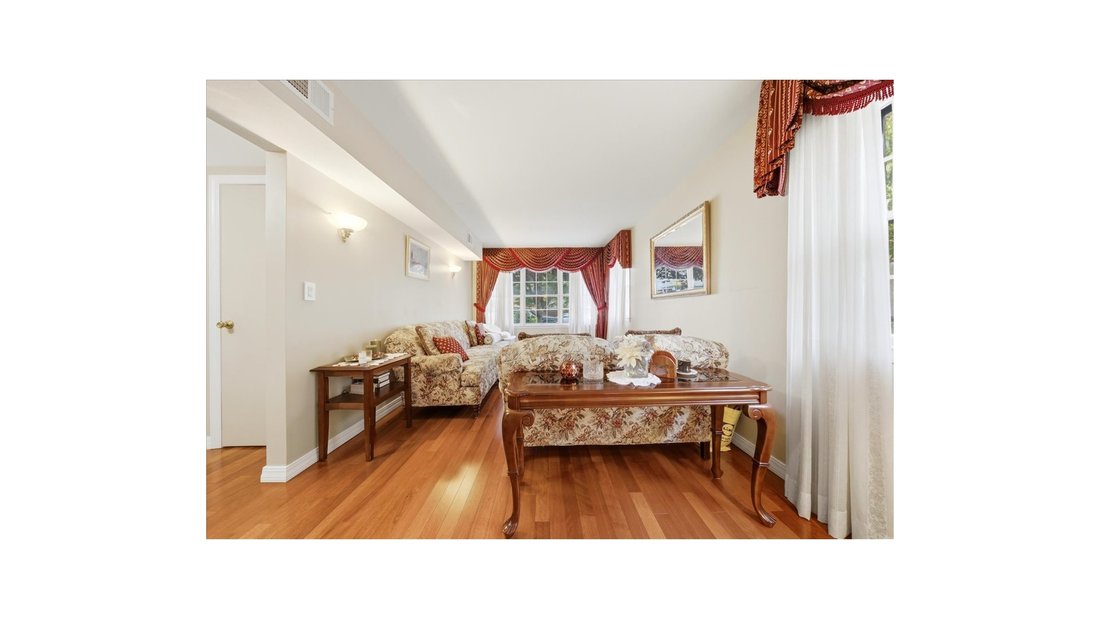 House in New York, New York, United States 4 - 18503967