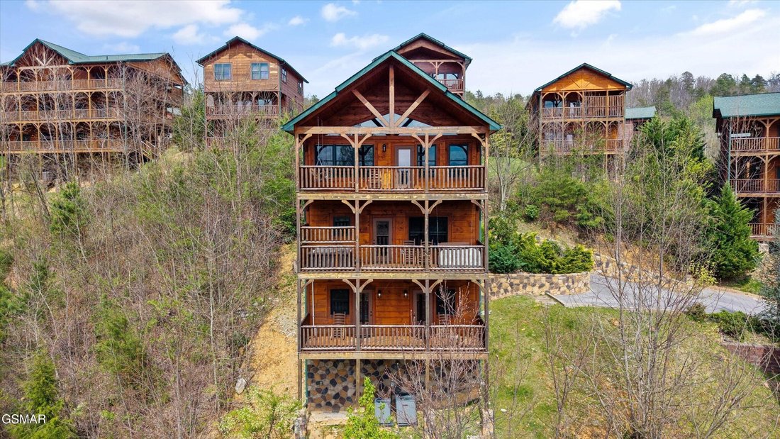 House in Gatlinburg, Tennessee, United States 1 - 18500005
