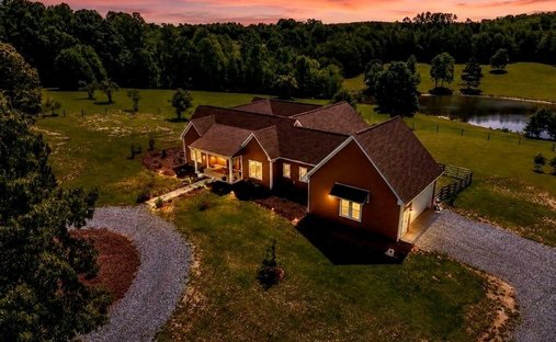 House in Nathalie, Virginia, United States 1