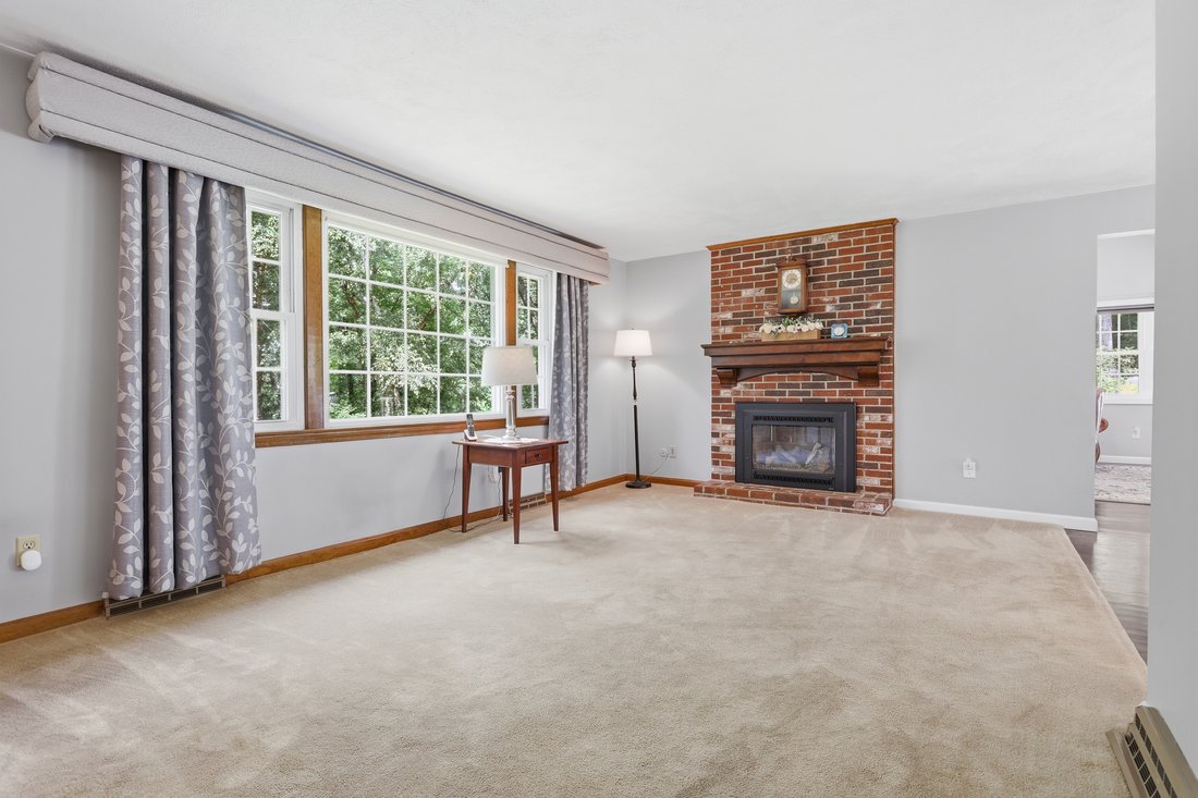 House in Westford, Massachusetts, United States 5 - 18498865
