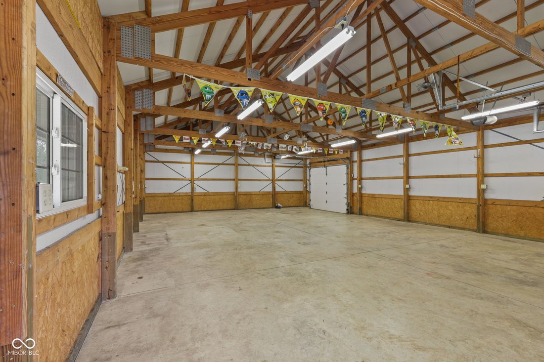 House in Greenwood, Indiana, United States 5 - 18499262