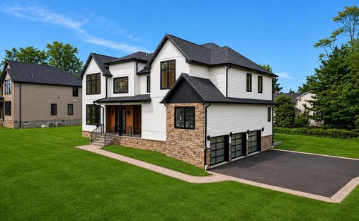 House in Marlboro Township, New Jersey, United States 1