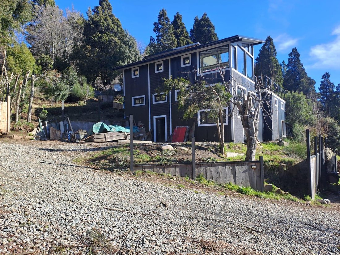 House in San Carlos de Bariloche, Río Negro, Argentina 1 - 18504574