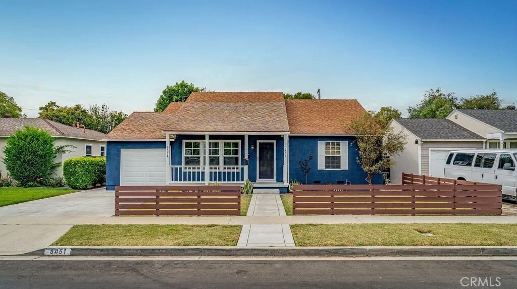 House in Signal Hill, California, United States 1 - 18503029