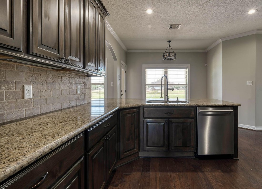 House in Sealy, Texas, United States 4 - 18500257