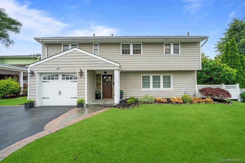 House in Plainview, New York, United States 1 - 18500923