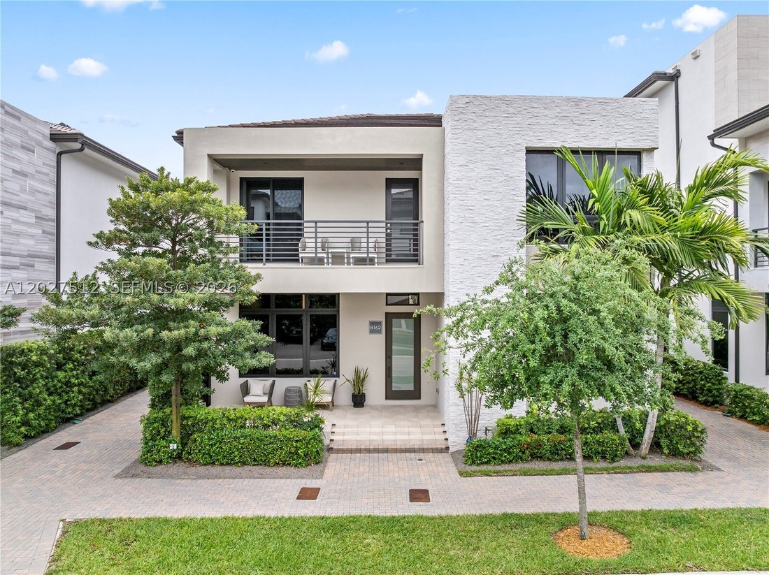 House in Miami Springs, Florida, United States 1 - 18052157