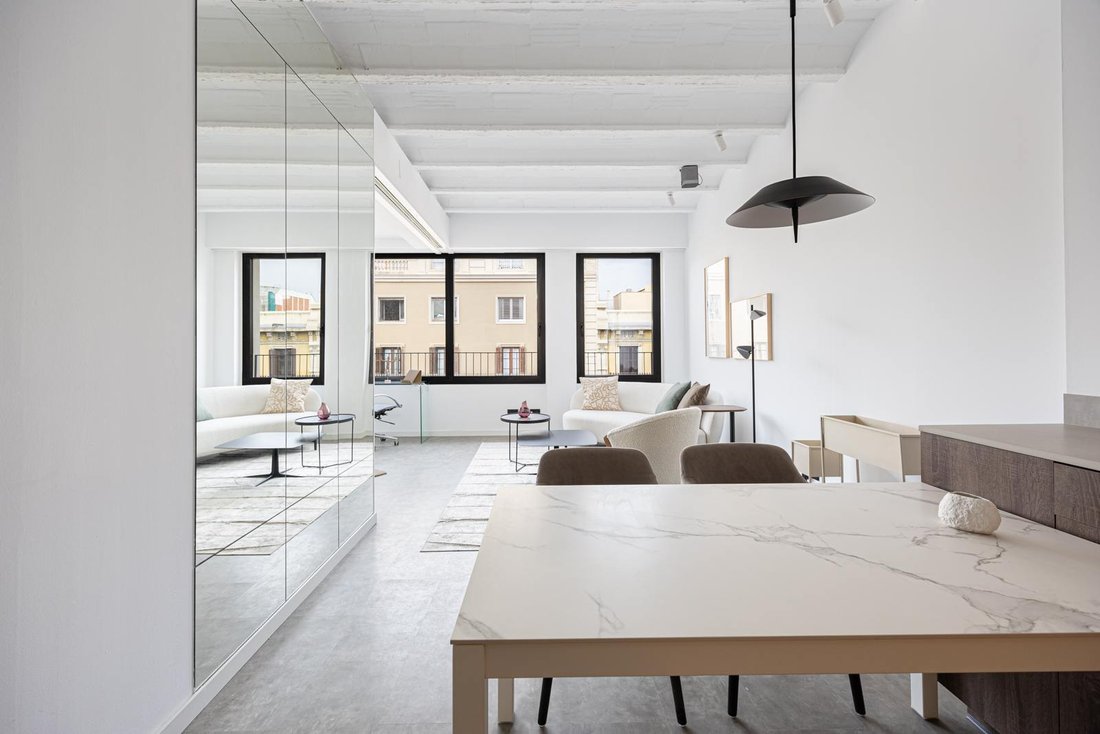 Apartment in Eixample, Barcelona, Spain 3 - 18499949