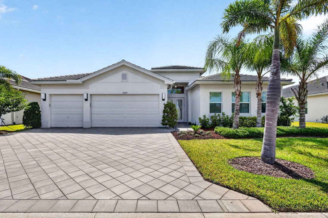 House in Port St. Lucie, Florida, United States 2 - 18499886