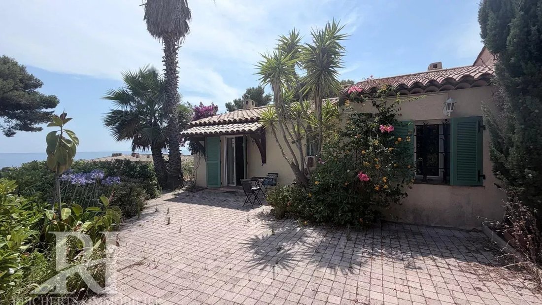 Maison à Le Dramont-Agay-Anthéor-Le Trayas, Saint-Raphaël, France 3 - 18500467