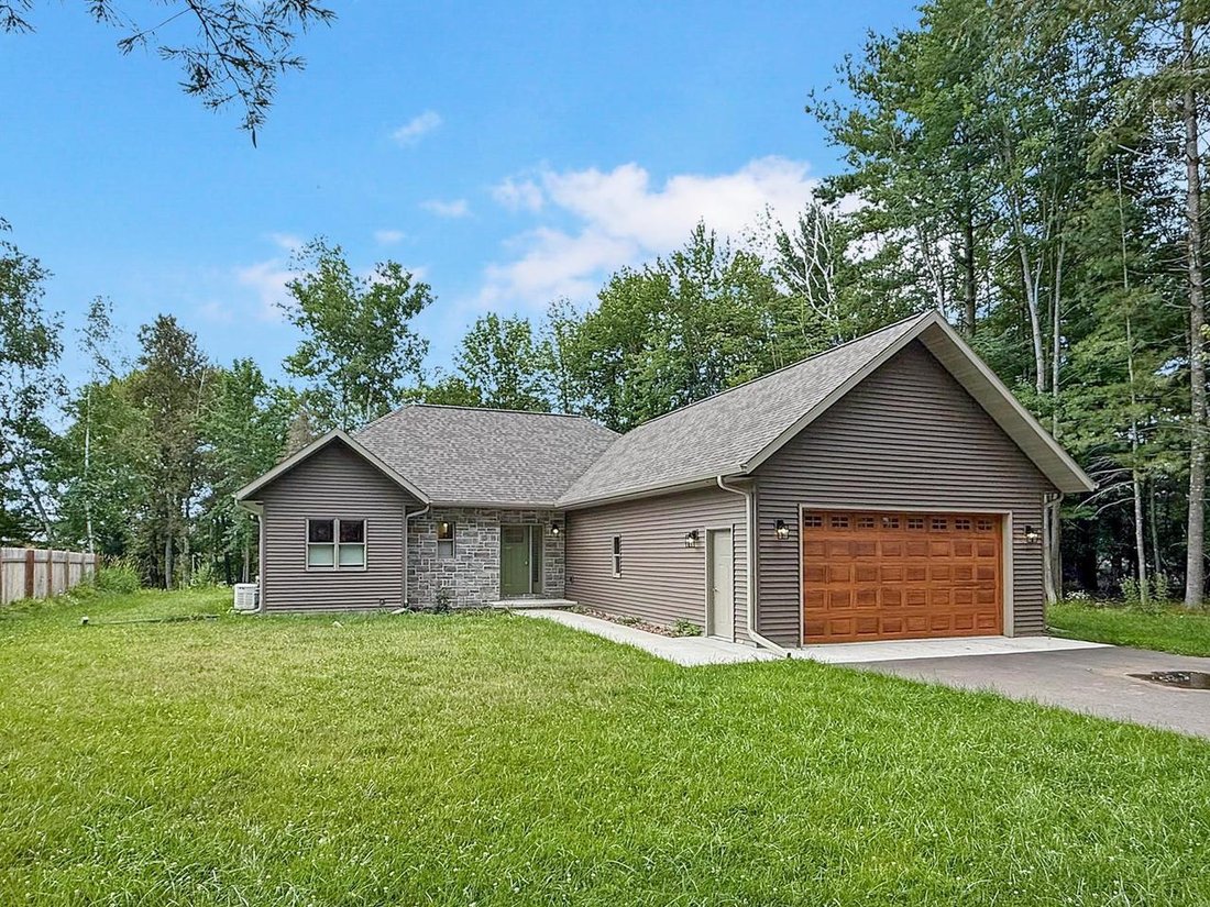 House in Eagle River, Wisconsin, United States 1 - 18494589
