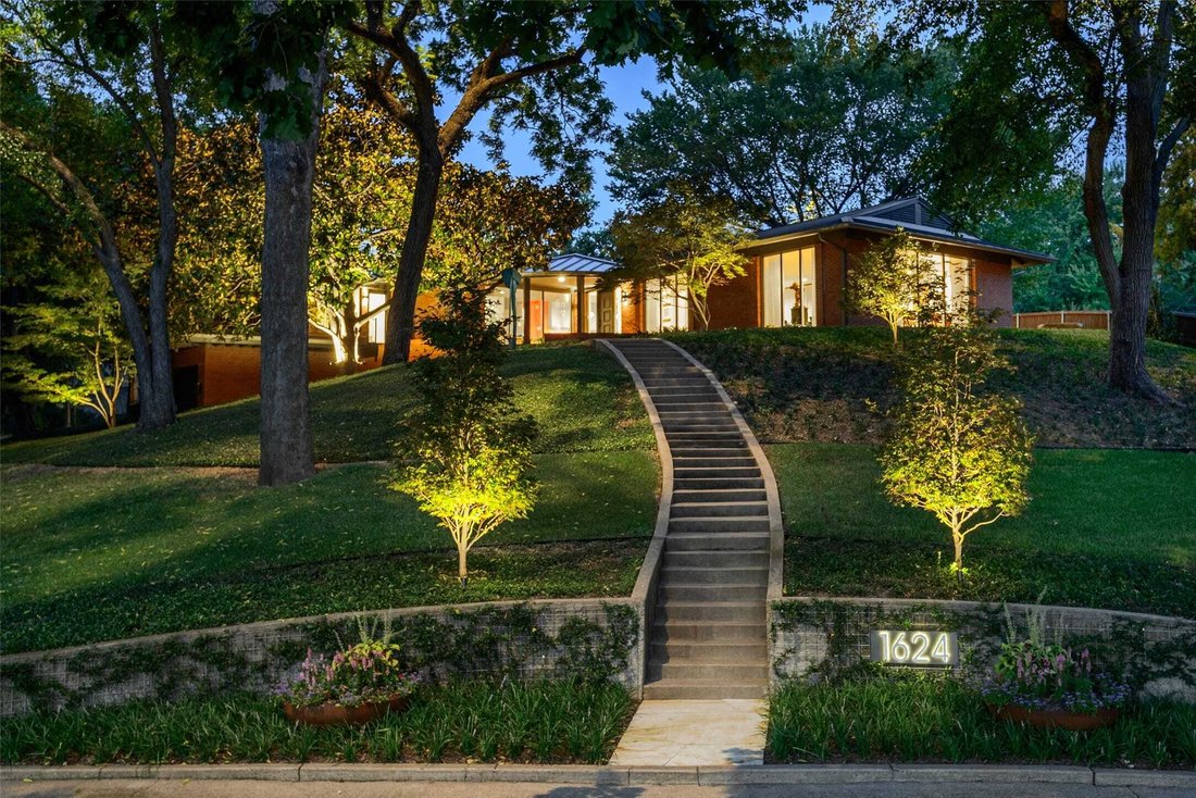 House in Dallas, Texas, United States 1 - 18504768