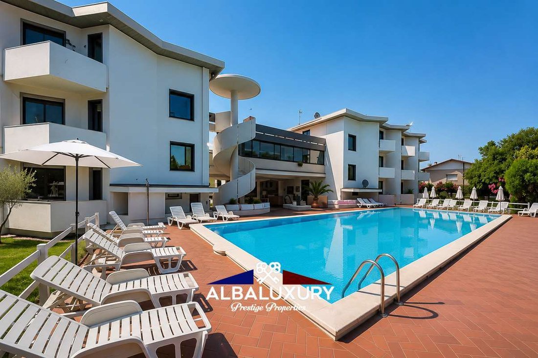 Villa in Marina di Cecina, Cecina, Tuscany 1 - 15362653