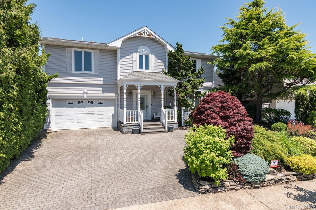 House in Bellmore, New York, United States 1 - 18500747