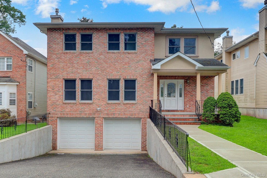 House in East Hills, New York, United States 1 - 18493564