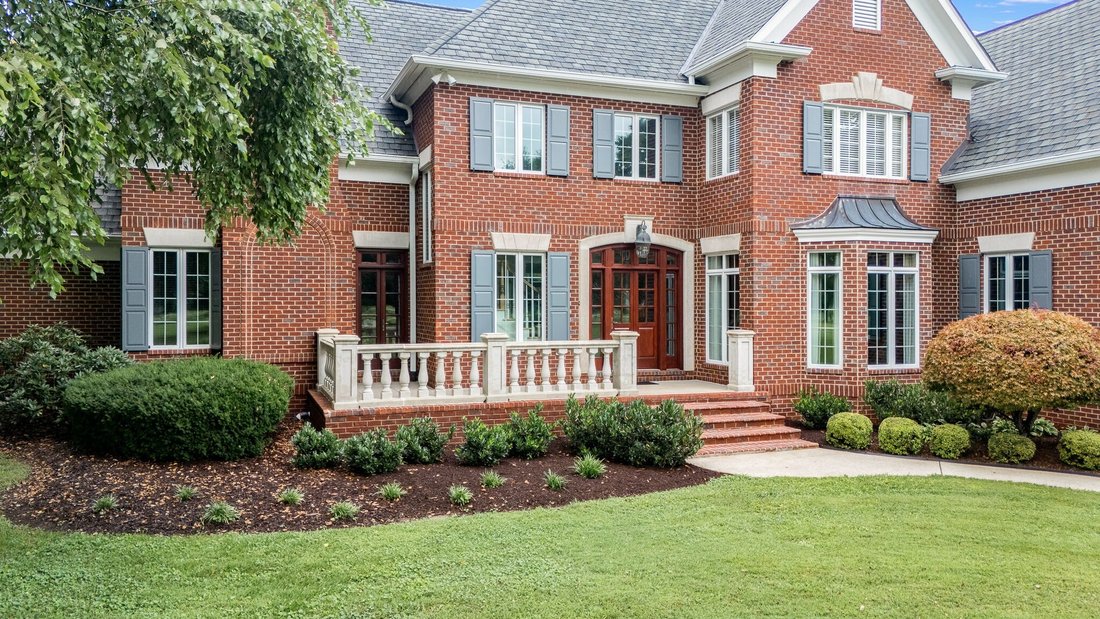 House in Tullahoma, Tennessee, United States 5 - 18502636