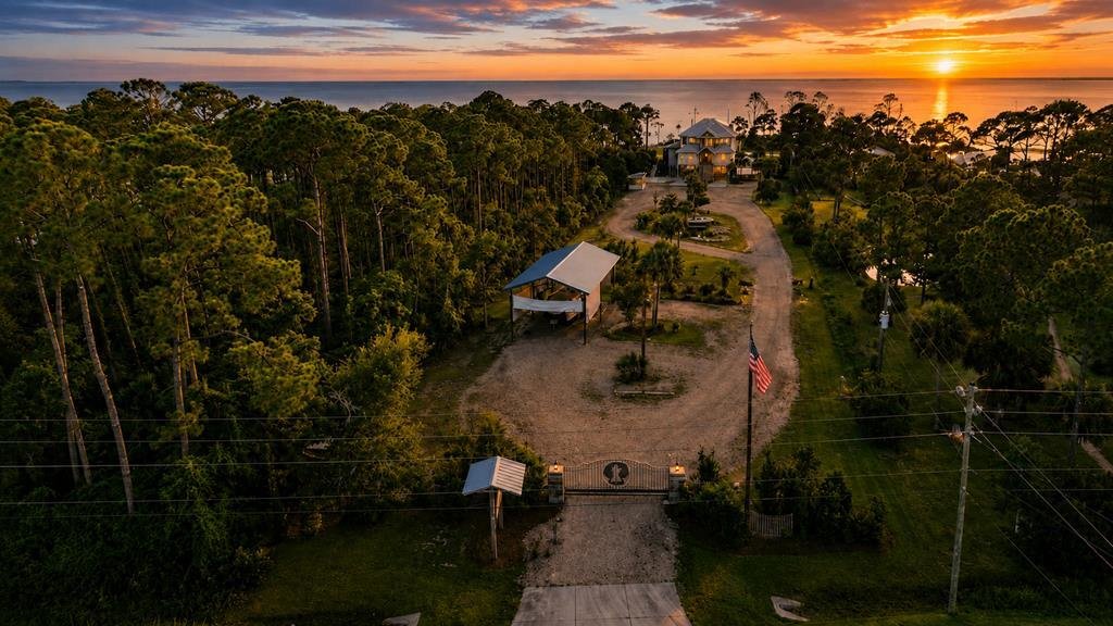 House in Port St. Joe, Florida, United States 4 - 18502029