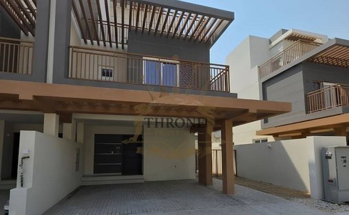 Townhouse in Damac Hills 2, Dubai, United Arab Emirates 1
