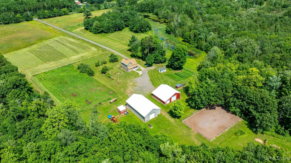 House in Hancock, Michigan, United States 3 - 18501395
