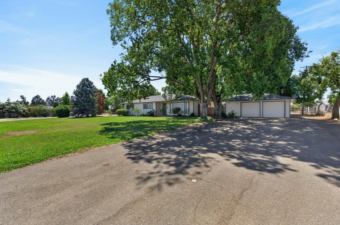 House in Elk Grove, California, United States 2 - 18503355