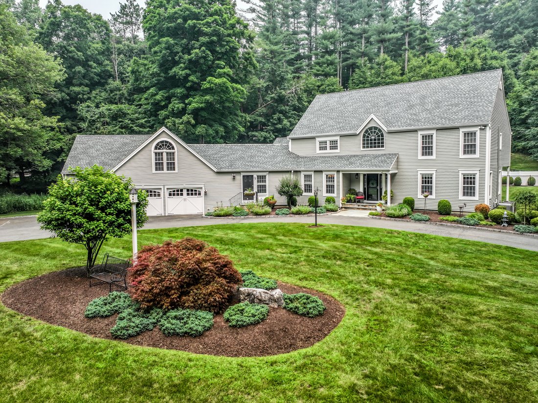 House in Brookfield, Connecticut, United States 2 - 18498809