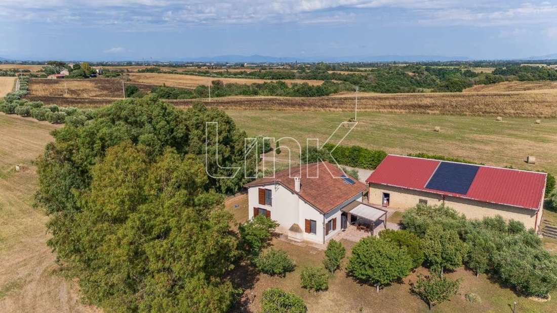 Villa a Aranova, Fiumicino, Lazio 1 - 18505202