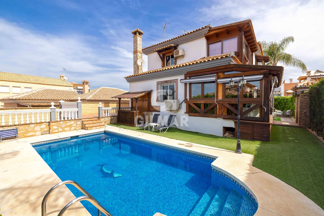 Villa in Alhaurin de la Torre, Andalusia, Spain 5 - 18499327