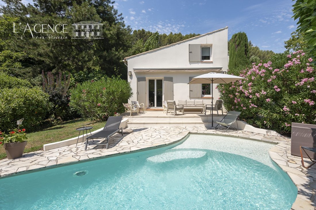 House in Saint-Marc-Jaumegarde, Provence-Alpes-Côte d'Azur, France 2 - 18505114