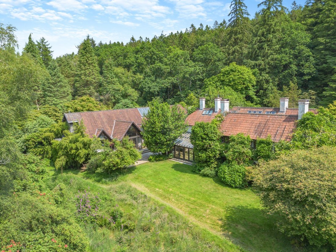 House in Somerset, England 1 - 18502409