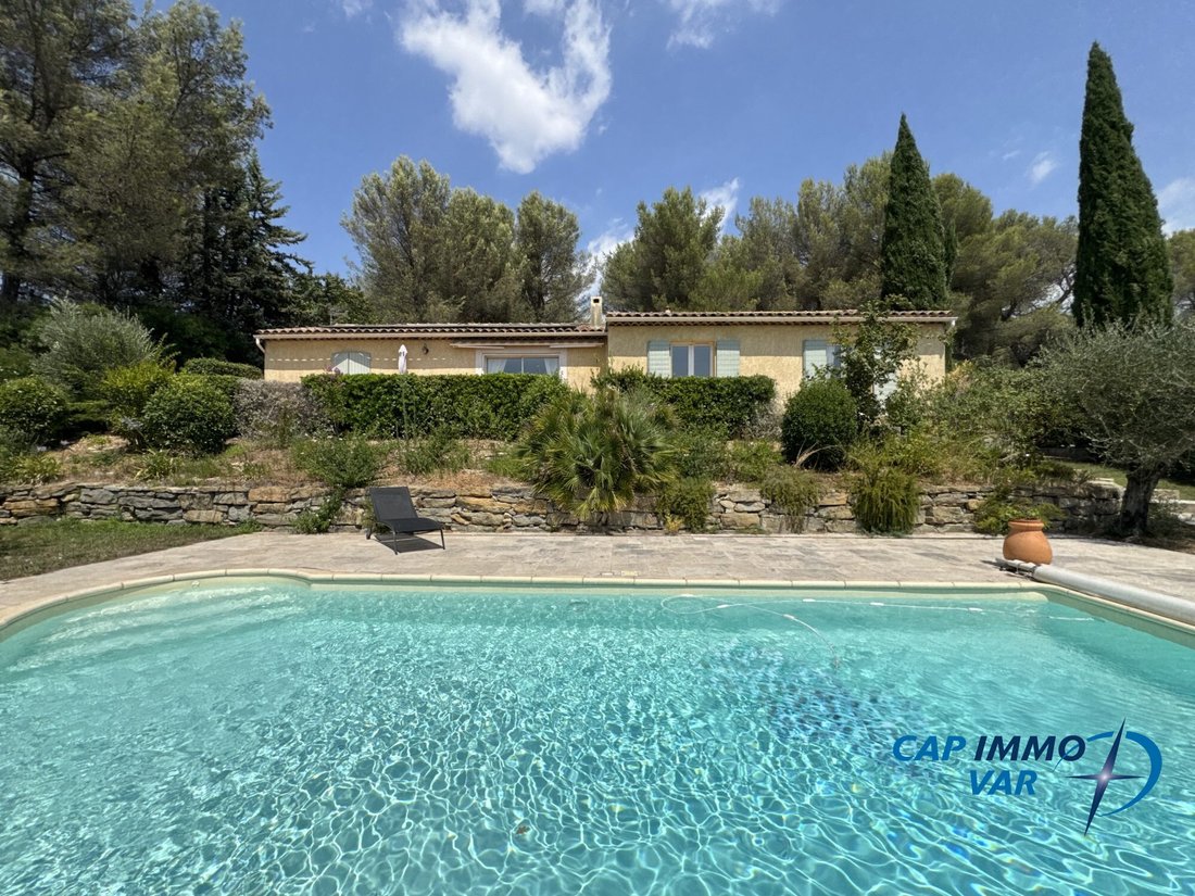 Villa in Centre Ville, Le Beausset, France 2 - 18505022