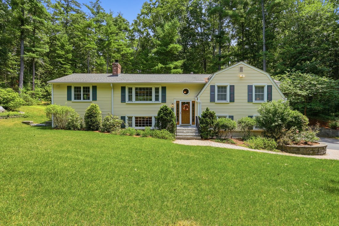 House in Westford, Massachusetts, United States 1 - 18498865