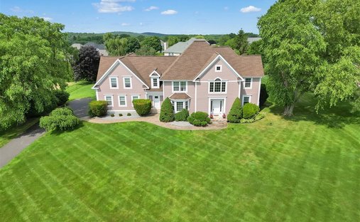 House in Glastonbury, Connecticut, United States 1