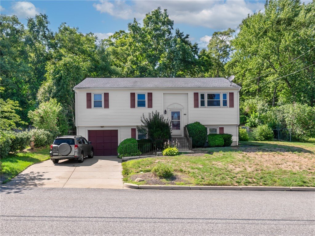 House in Cranston, Rhode Island, United States 1 - 18502092