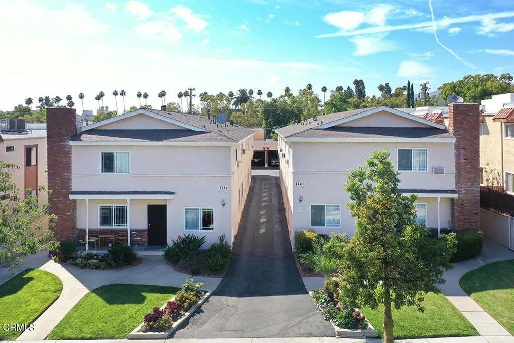 Glendale, California, United States 2 - 18503017