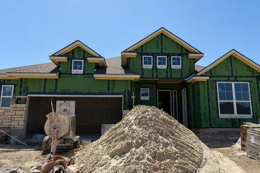 House in Buda, Texas, United States 3 - 17961367
