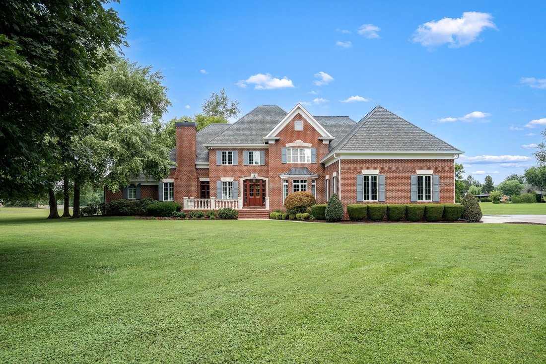 House in Tullahoma, Tennessee, United States 1 - 18502636