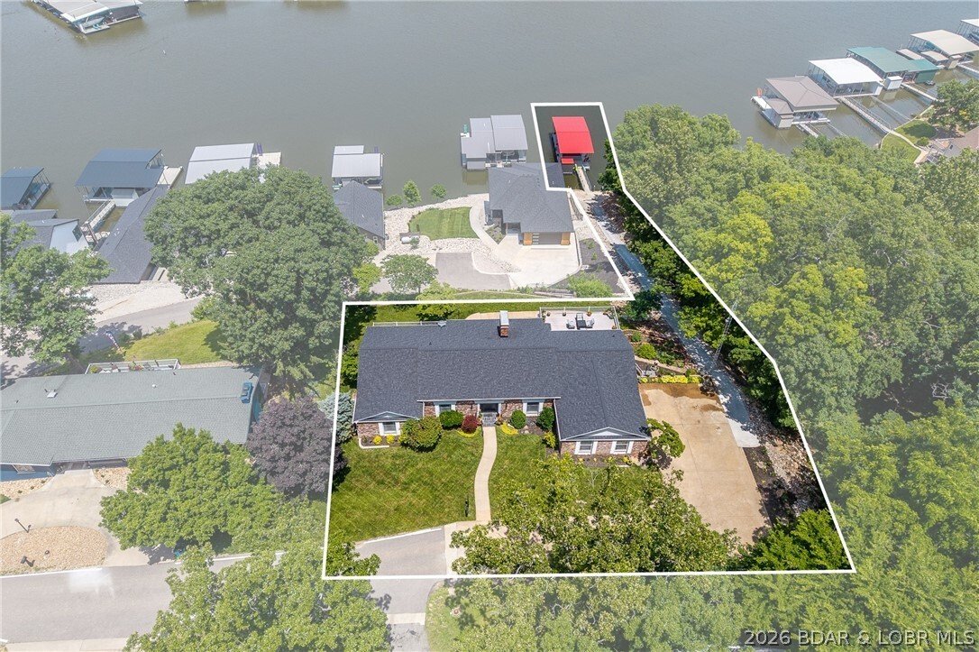 House in Osage Beach, Missouri, United States 1 - 18091010