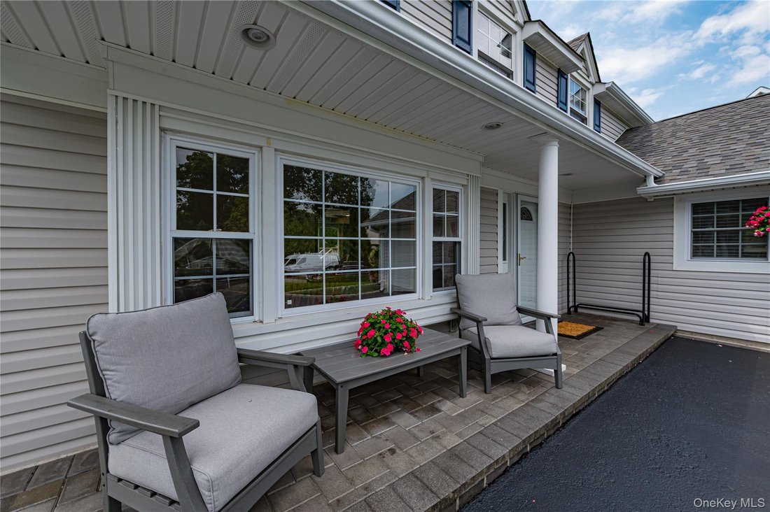 Casa a Lake Grove, New York, Stati Uniti 5 - 18498857