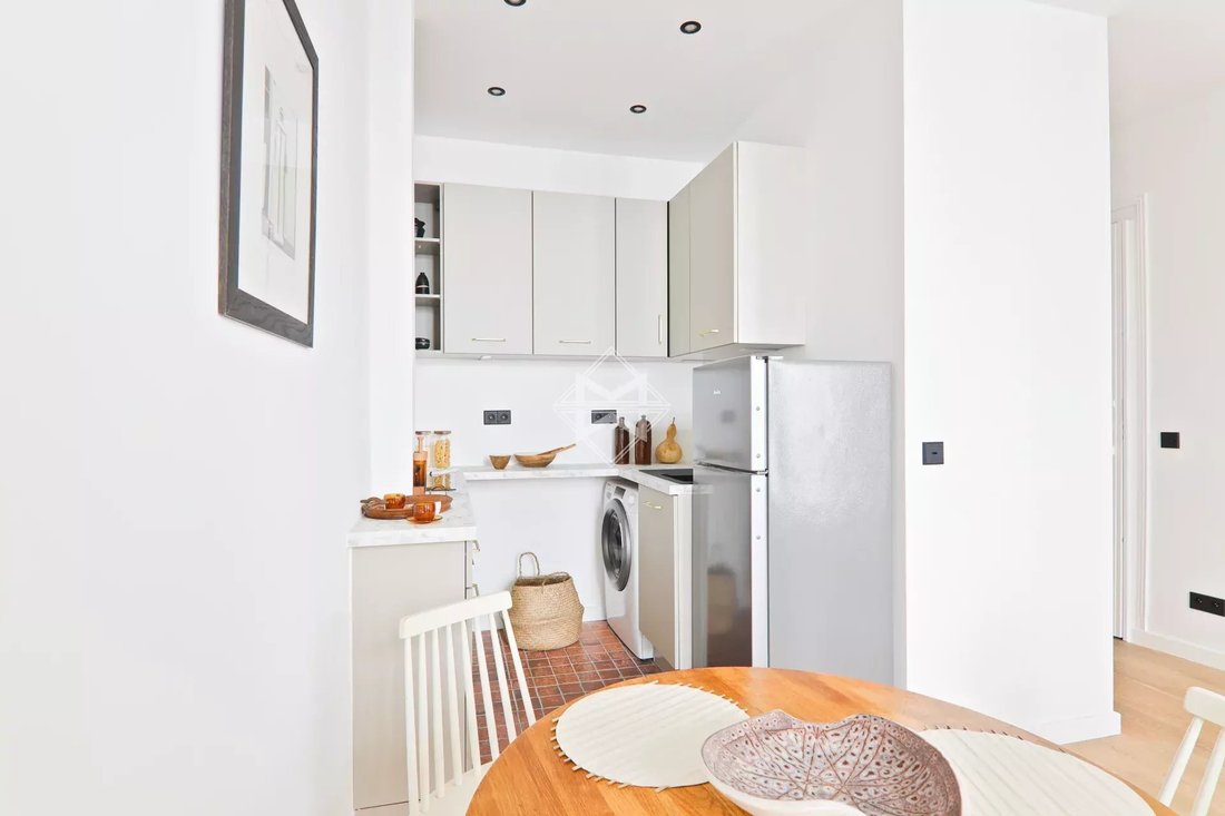 Apartment in Saint Germain des Prés, Paris 6e Arrondissement, Paris 5 - 15098233