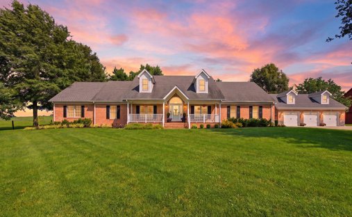 House in Stamping Ground, Kentucky, United States 1