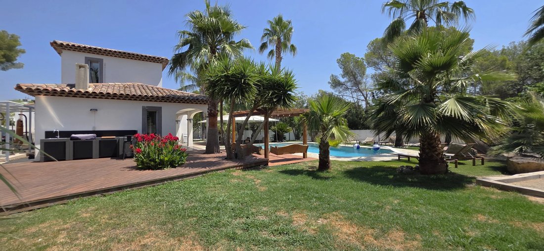 Estate in Nord RN, Puget-sur-Argens, France 1 - 18501092