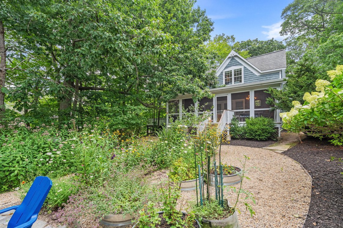 House in Fennville, Michigan, United States 2 - 18503793