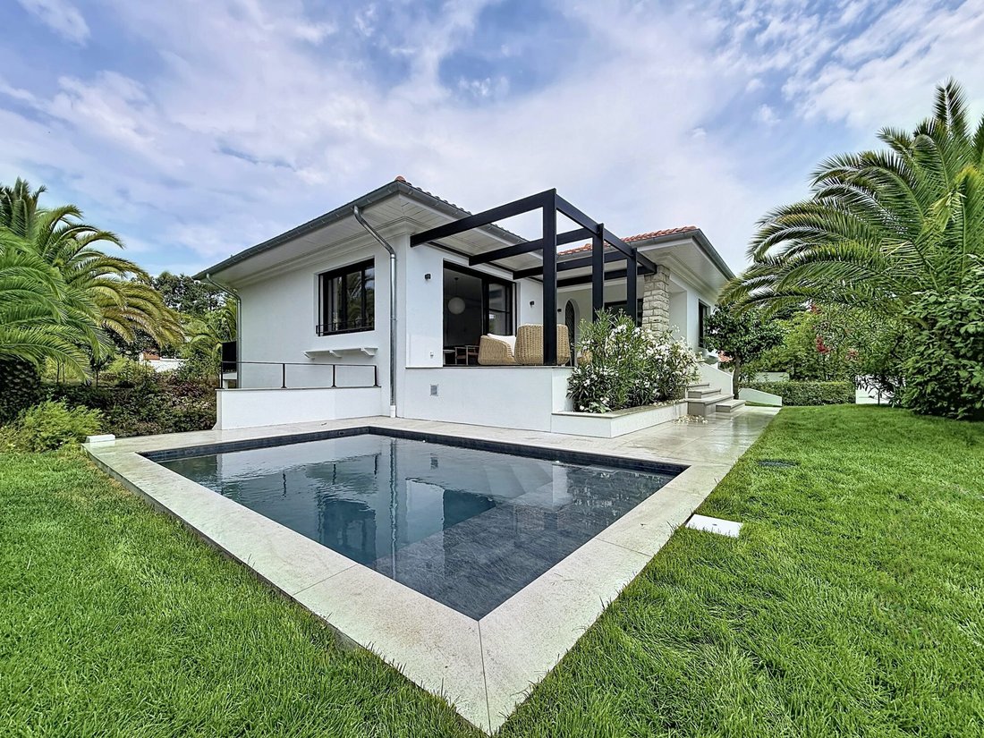 House in Anglet, Nouvelle-Aquitaine, France 1 - 18505075