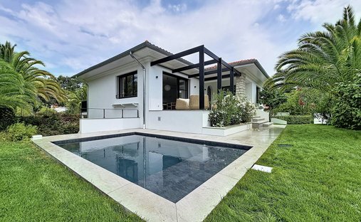 House in Anglet, Nouvelle-Aquitaine, France 1