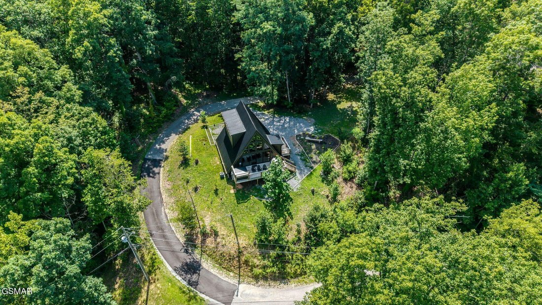 House in Sevierville, Tennessee, United States 4 - 18500422