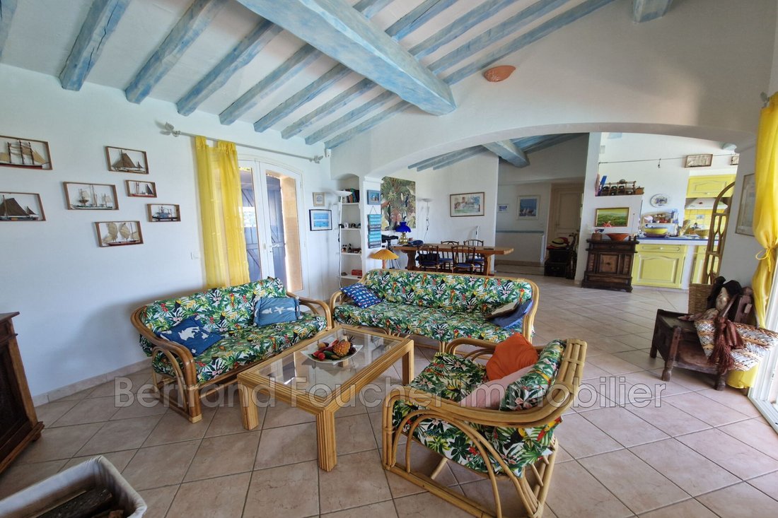 Villa in Sud, Cavalaire-sur-Mer, France 5 - 18499890